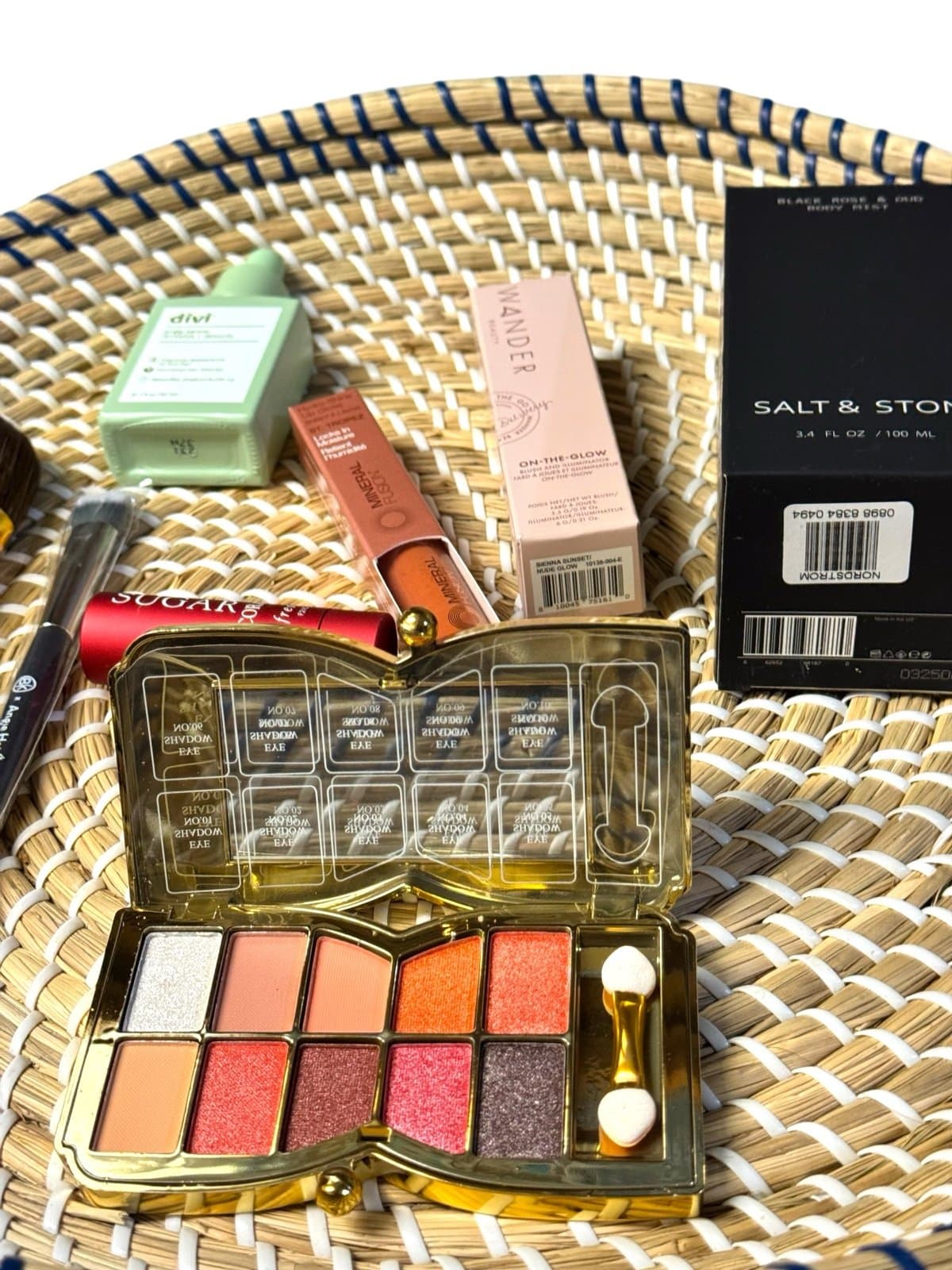 8 Pc Beauty Bundle BK Beauty Fresh Sugar Salt & Stone Divi Wander Mineral Fusion - Thumbnail 4