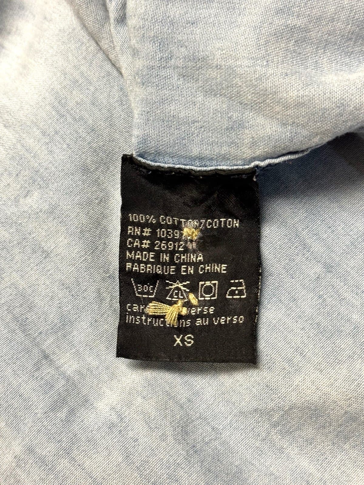 OBEY Light Wash Chambray Long Sleeve Roll-Tab Button-Down Shirt Sz XS $88 - Thumbnail 6