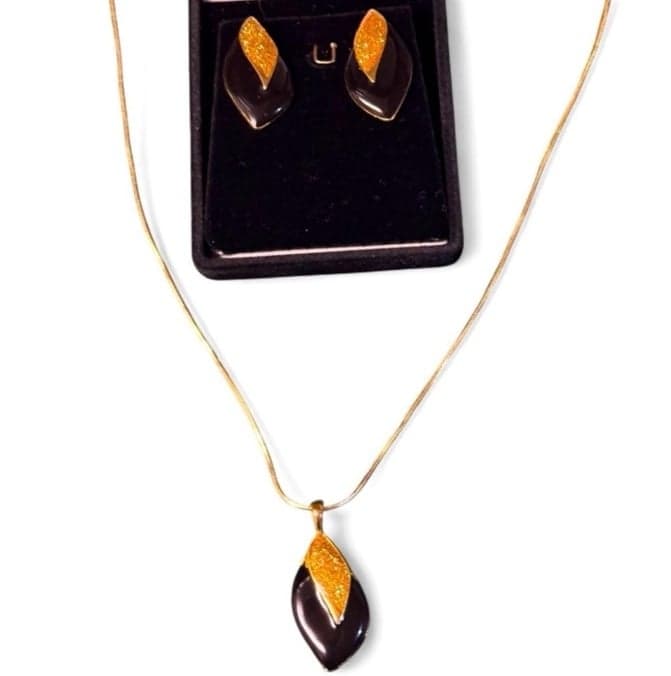 80’s Designer Black/Gold Diamond Dust Leaf Shape Earrings & Necklace Set - Thumbnail 2
