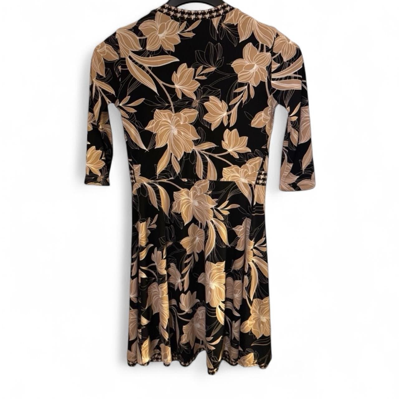 WHITE HOUSE BLACK MARKET Reversible Brown/Cream Floral & Houndstooth Wrap Dress - Thumbnail 5