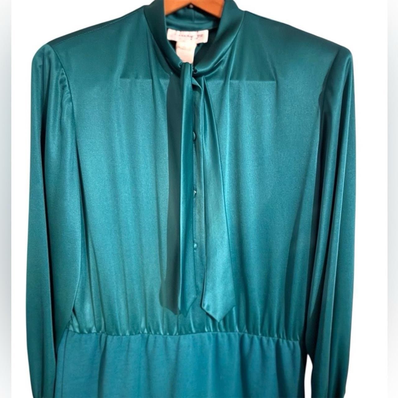 HENRY LEE 70’s Emerald Green Mixed Media Satin Wool P* Bow LS Midi Dress Sz 16 - Thumbnail 3