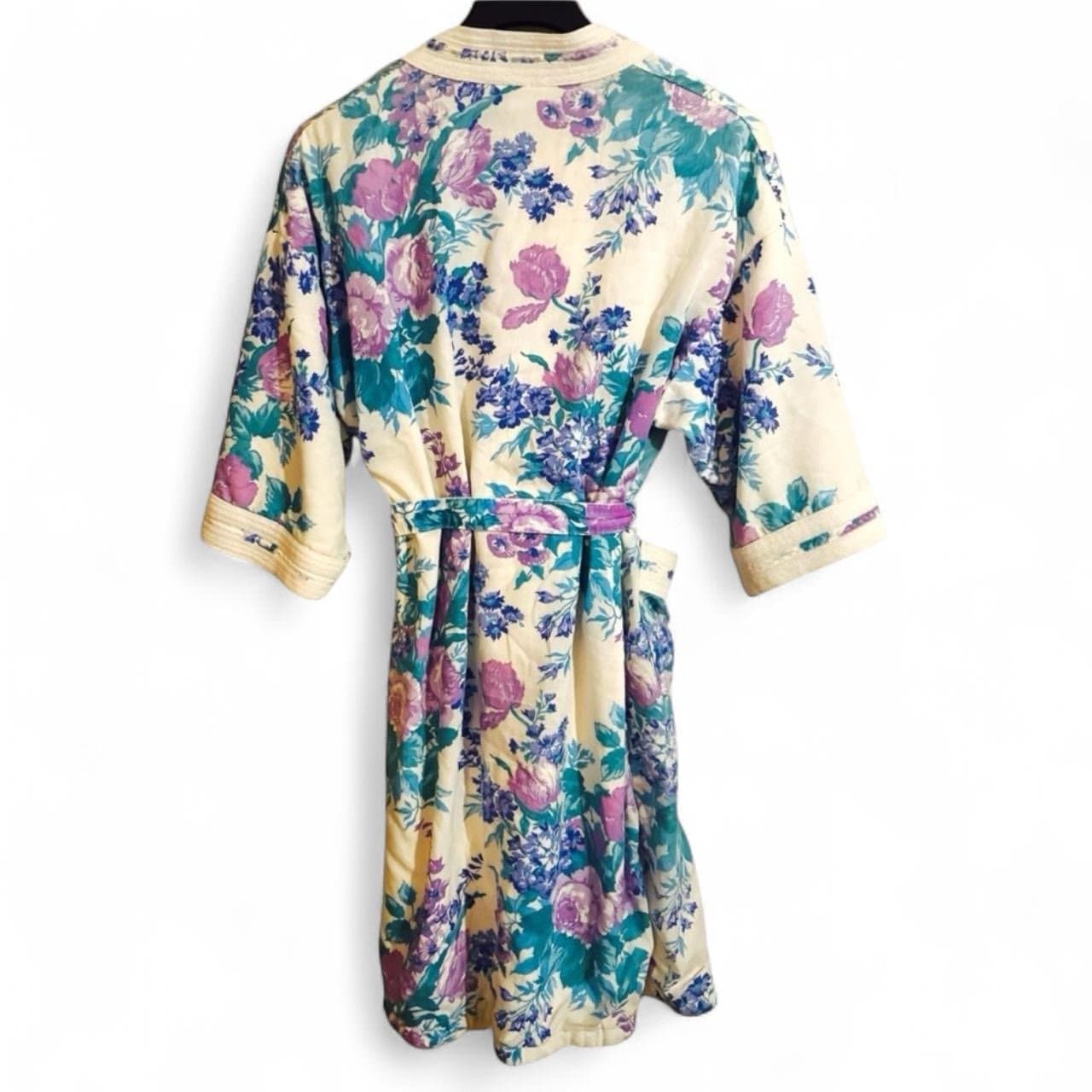 DELICATES 80’s White Purple & Blue Florals w/Terrycloth Accents Robe House Coat - Thumbnail 5