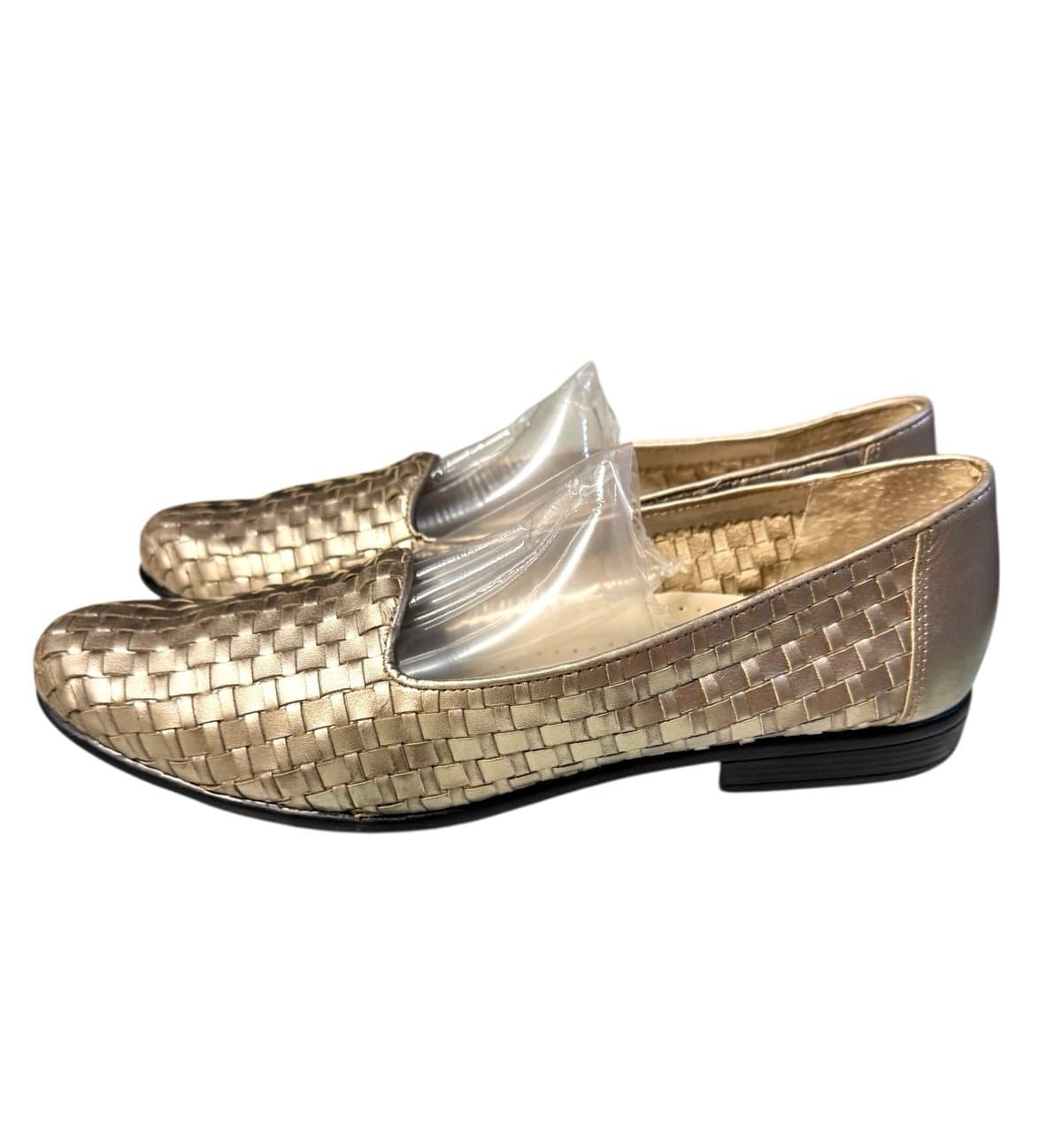 TROTTERS 00s Gold Liz Woven Leather Loafers Sz 10N $110 - Image 1