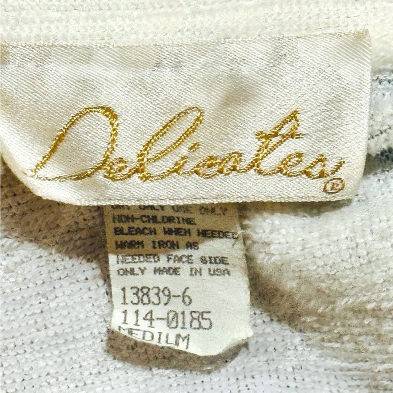 DELICATES 80’s White Purple & Blue Florals w/Terrycloth Accents Robe House Coat - Thumbnail 6