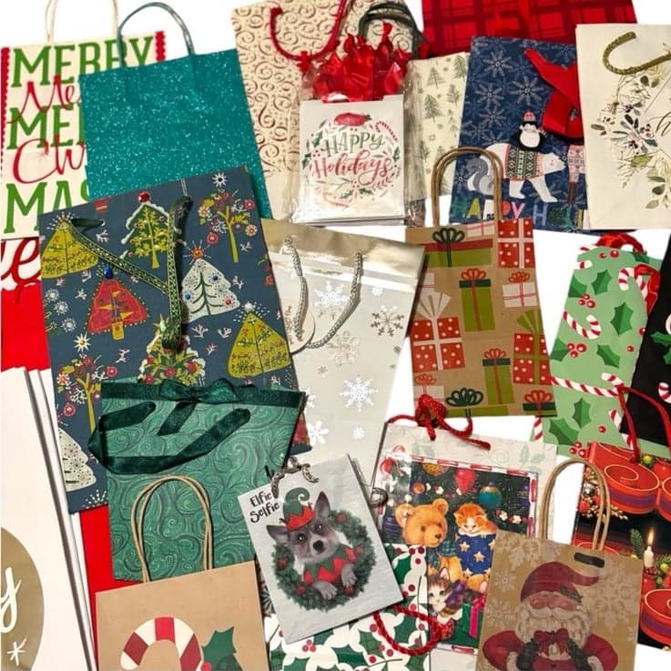 40 Curated Boutique Specialty Christmas Happy Holidays Gift Bags NEW Deadstock - Thumbnail 3
