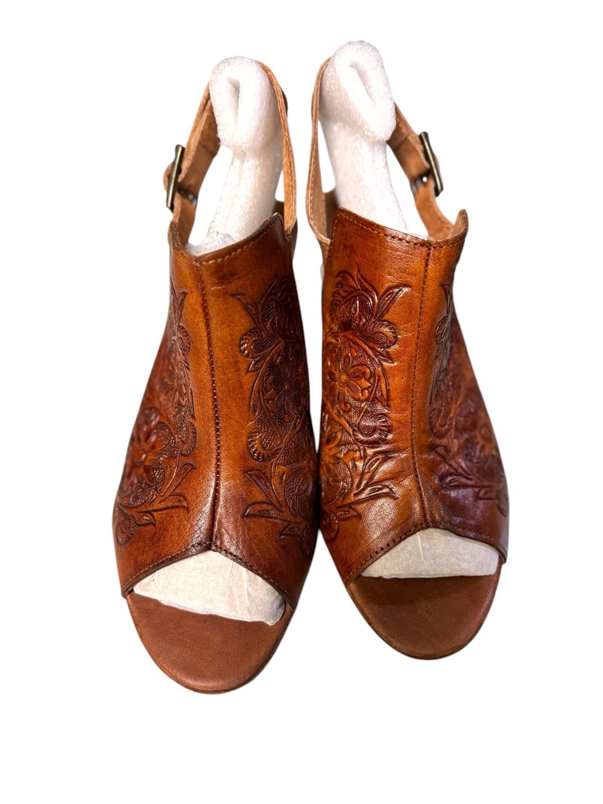 ROPER Brown Mika Tooled Leather Floral Block Heel Peep Toe Sandals Sz 10.5 $90 - Thumbnail 2