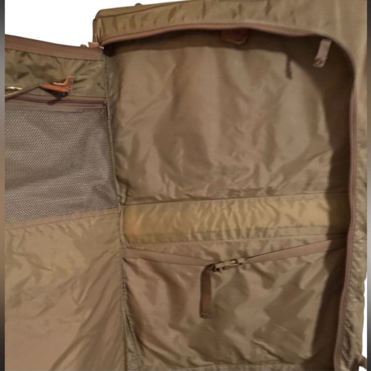 HARTMANN Vintage 60’s Coffee Leather & Nylon Intensity 22” Trifold Garment Bag - Thumbnail 6