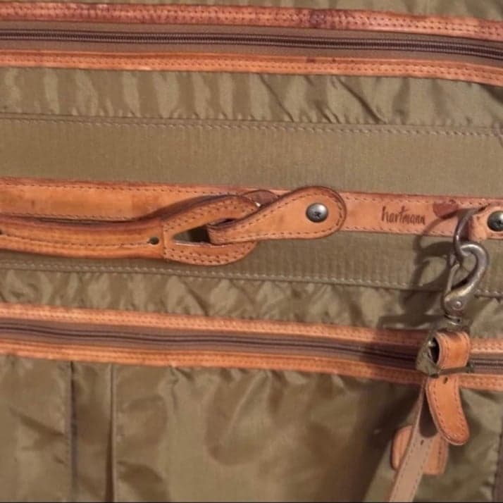 HARTMANN Vintage 60’s Coffee Leather & Nylon Intensity 22” Trifold Garment Bag - Thumbnail 10