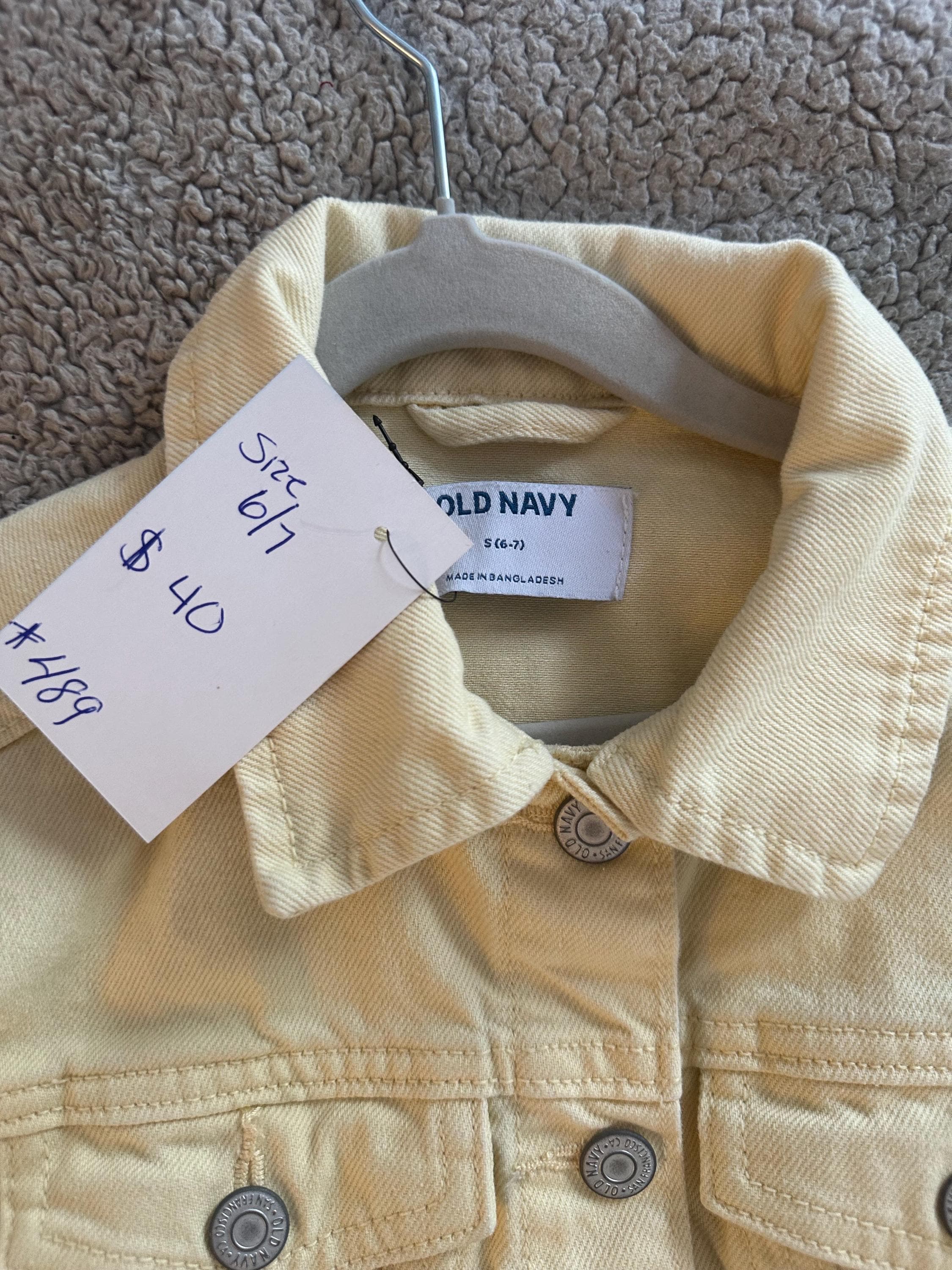 Denim jacket with sunflower on the back in yellow - Thumbnail 3