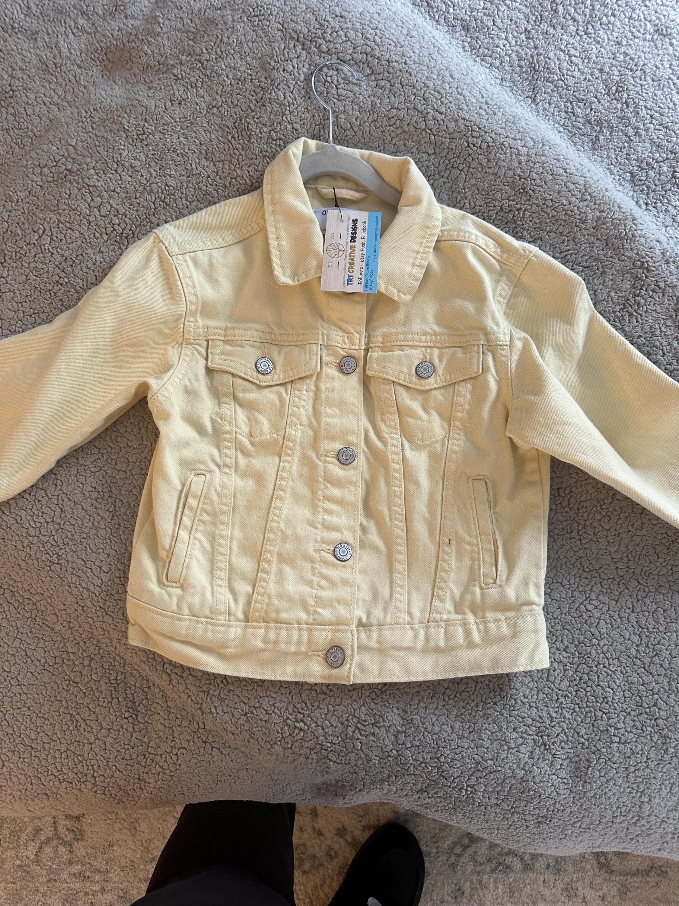 Denim jacket with sunflower on the back in yellow - Thumbnail 2