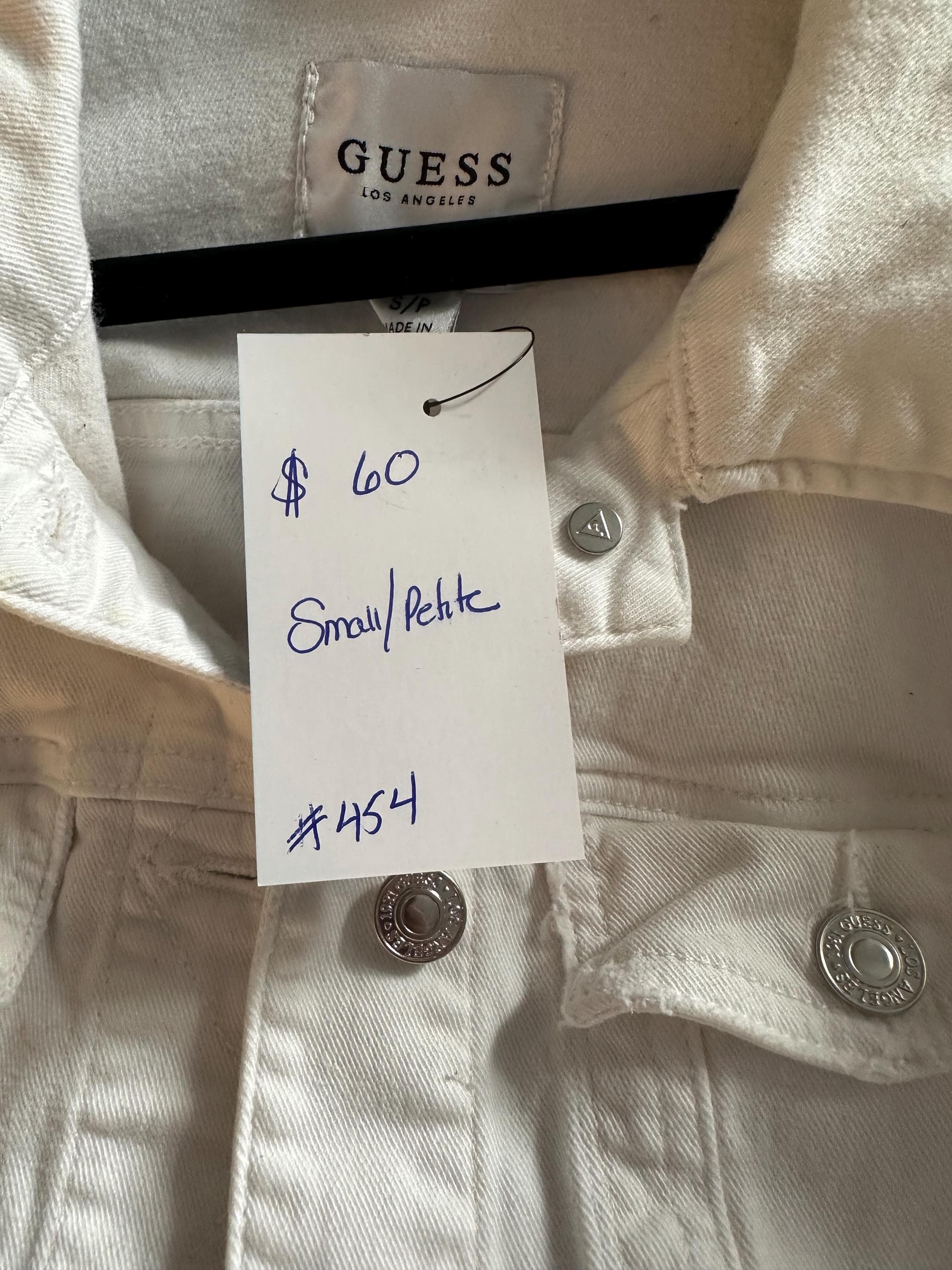 White denim with white flower on back - Thumbnail 4