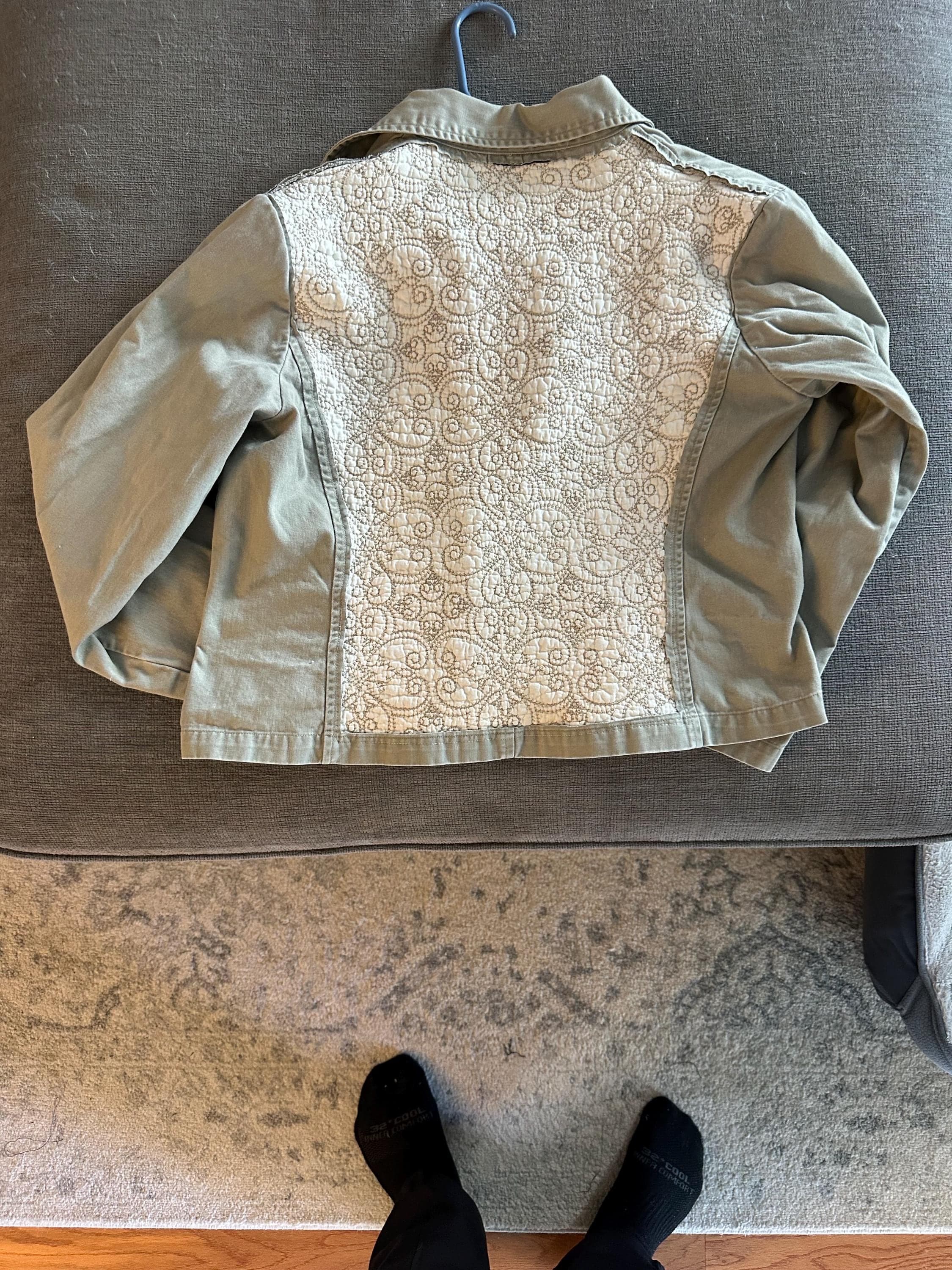 Denim with quilted back - Image 1