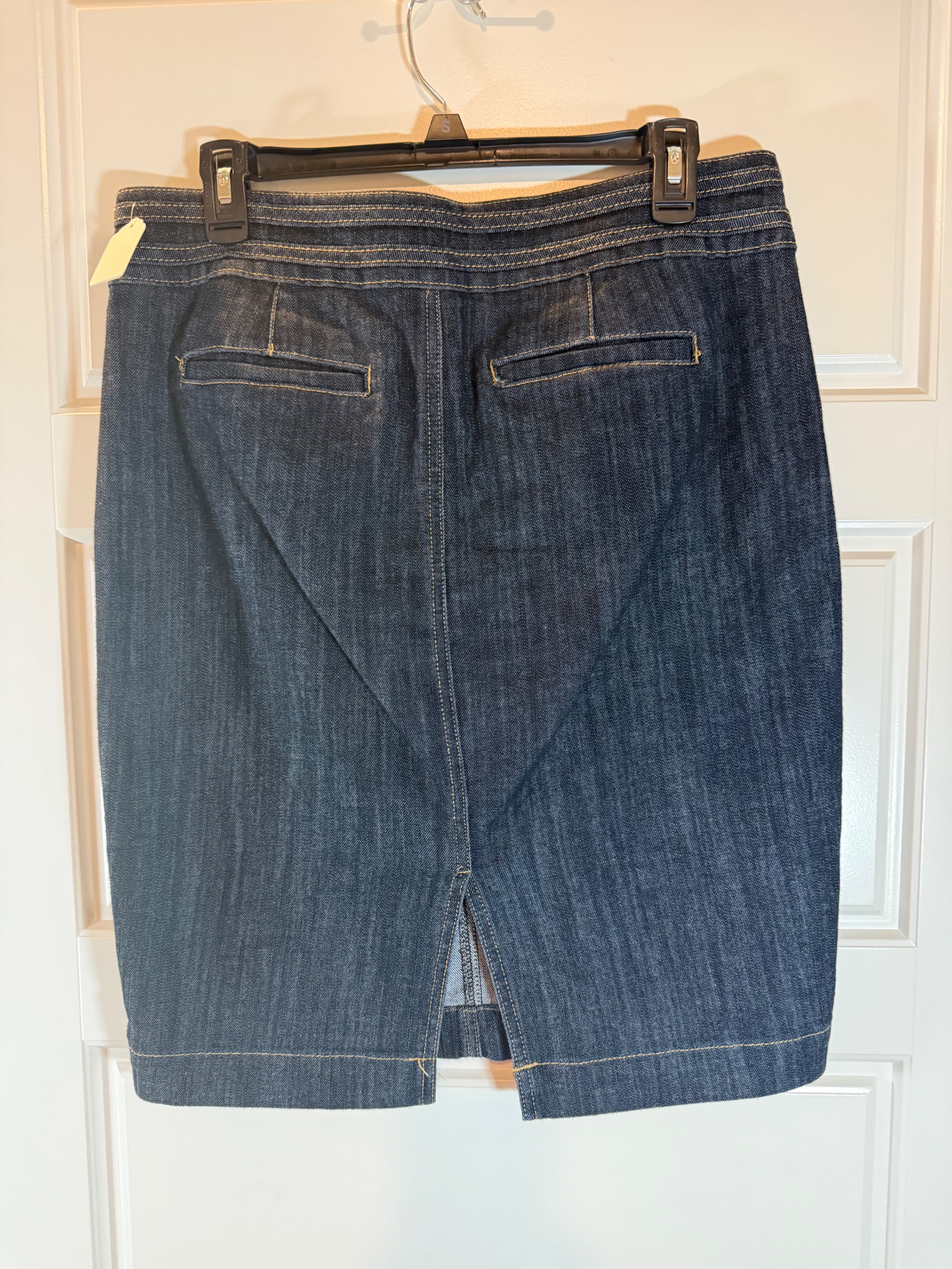 Denim Skirt - Classic Fit, Mid-Length, Size Medium - Thumbnail 4