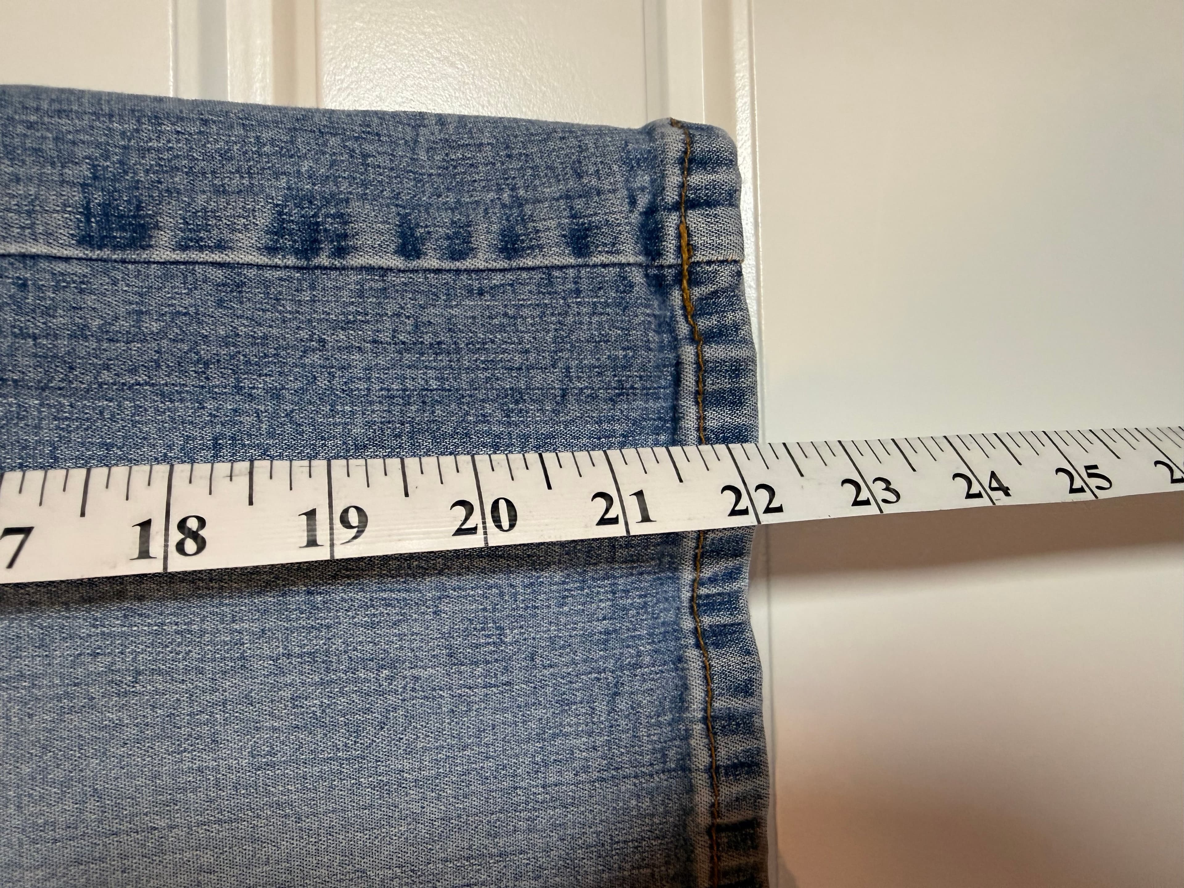 Levi's Denim Skirt Size 8 Classic Blue Jean Midi Skirt - Thumbnail 3