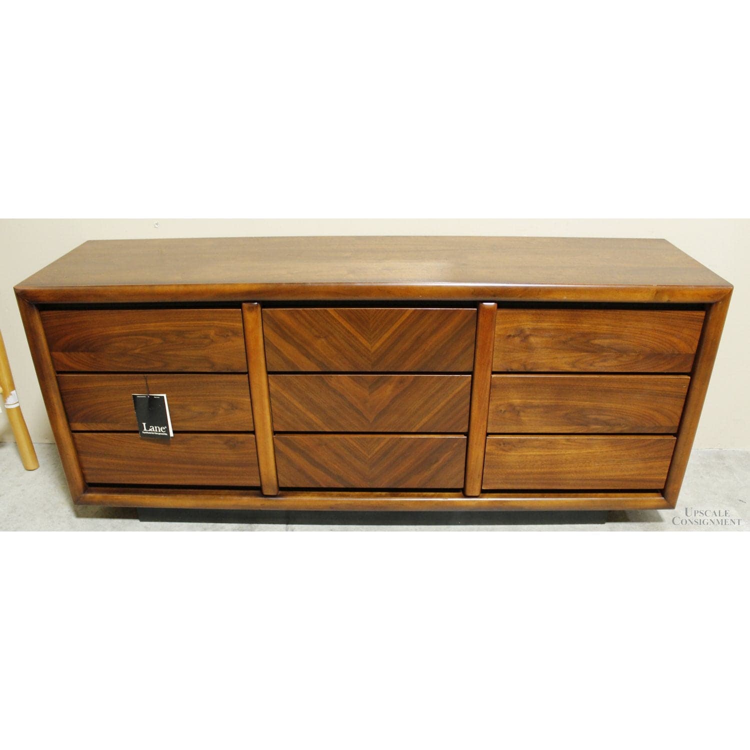 Lane Mid-Century Walnut Dresser w/Mirror - Thumbnail 5