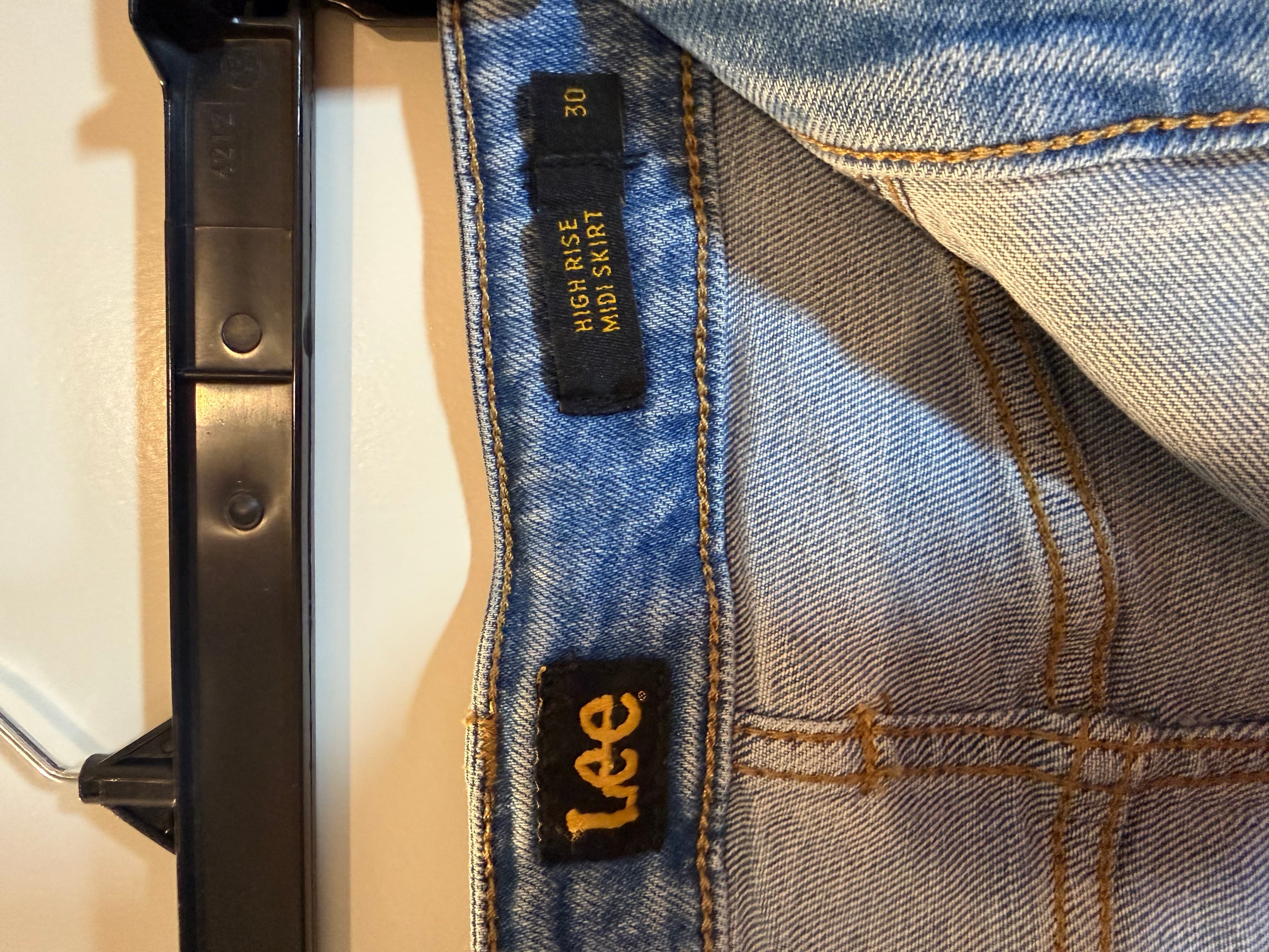 Lee Denim Button-Up Midi Skirt size 30 - Thumbnail 2