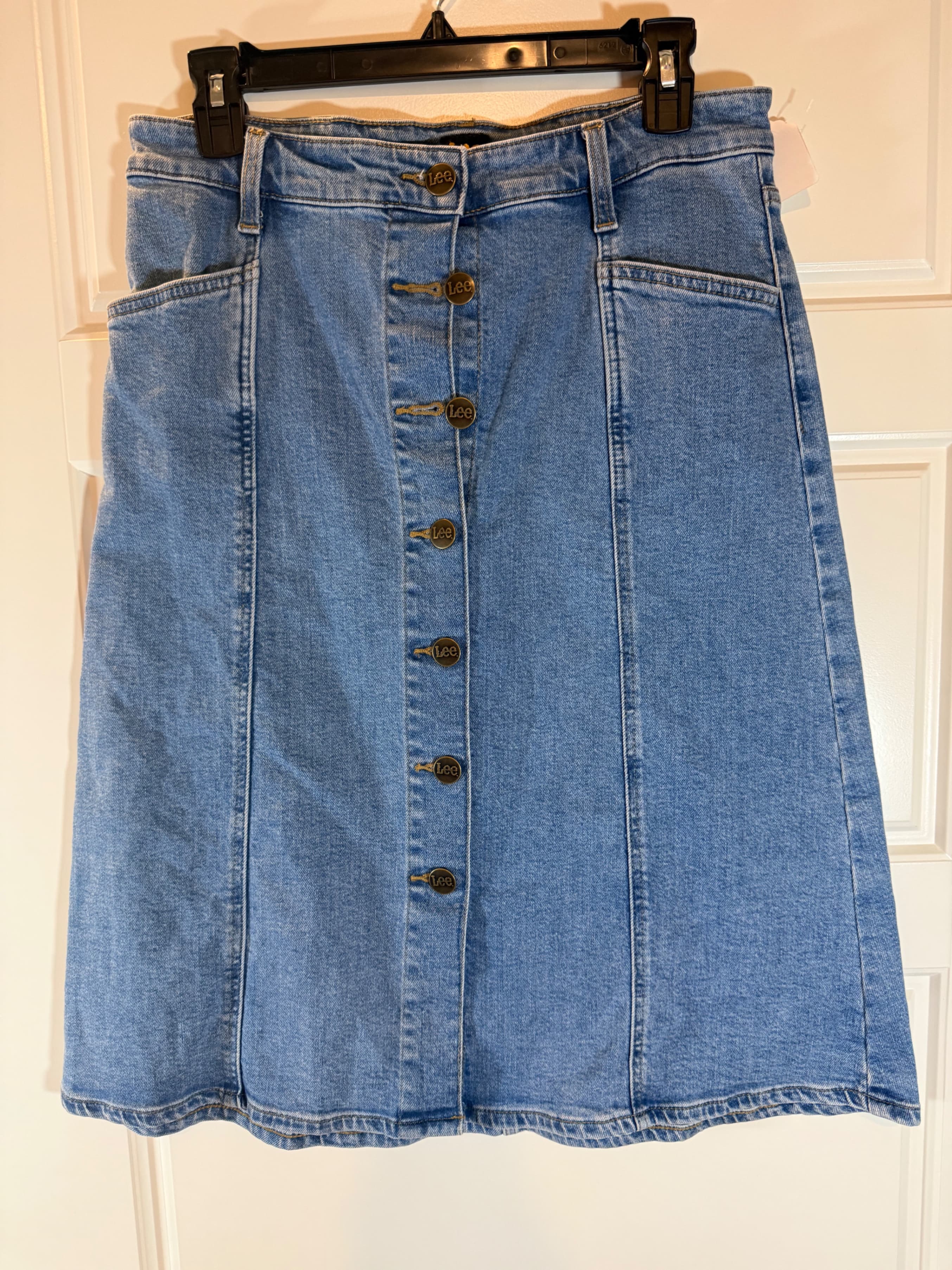 Lee Denim Button-Up Midi Skirt size 30 - Image 1