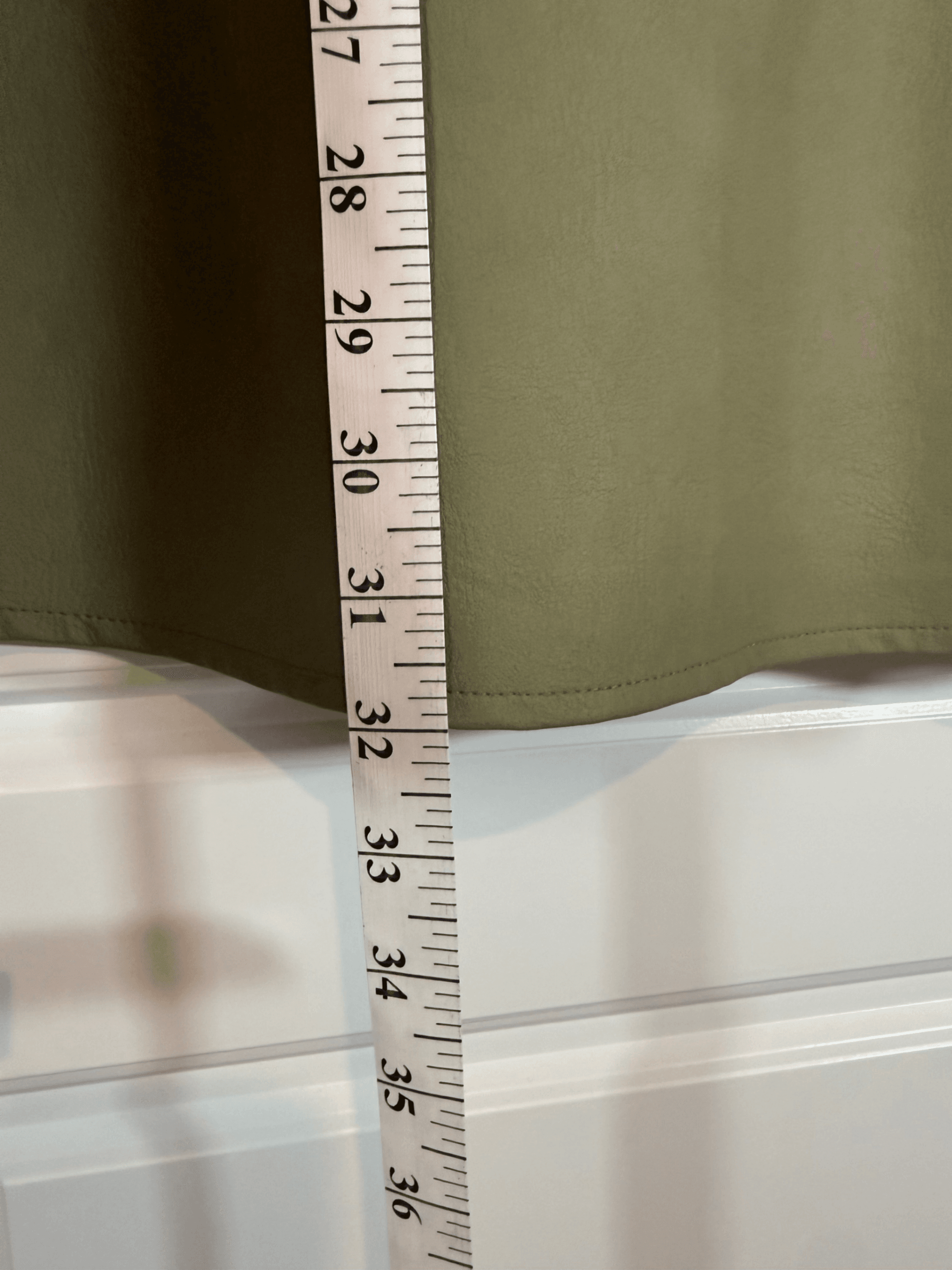 Vintage Green Leather A-Line Skirt with Belt - Thumbnail 3