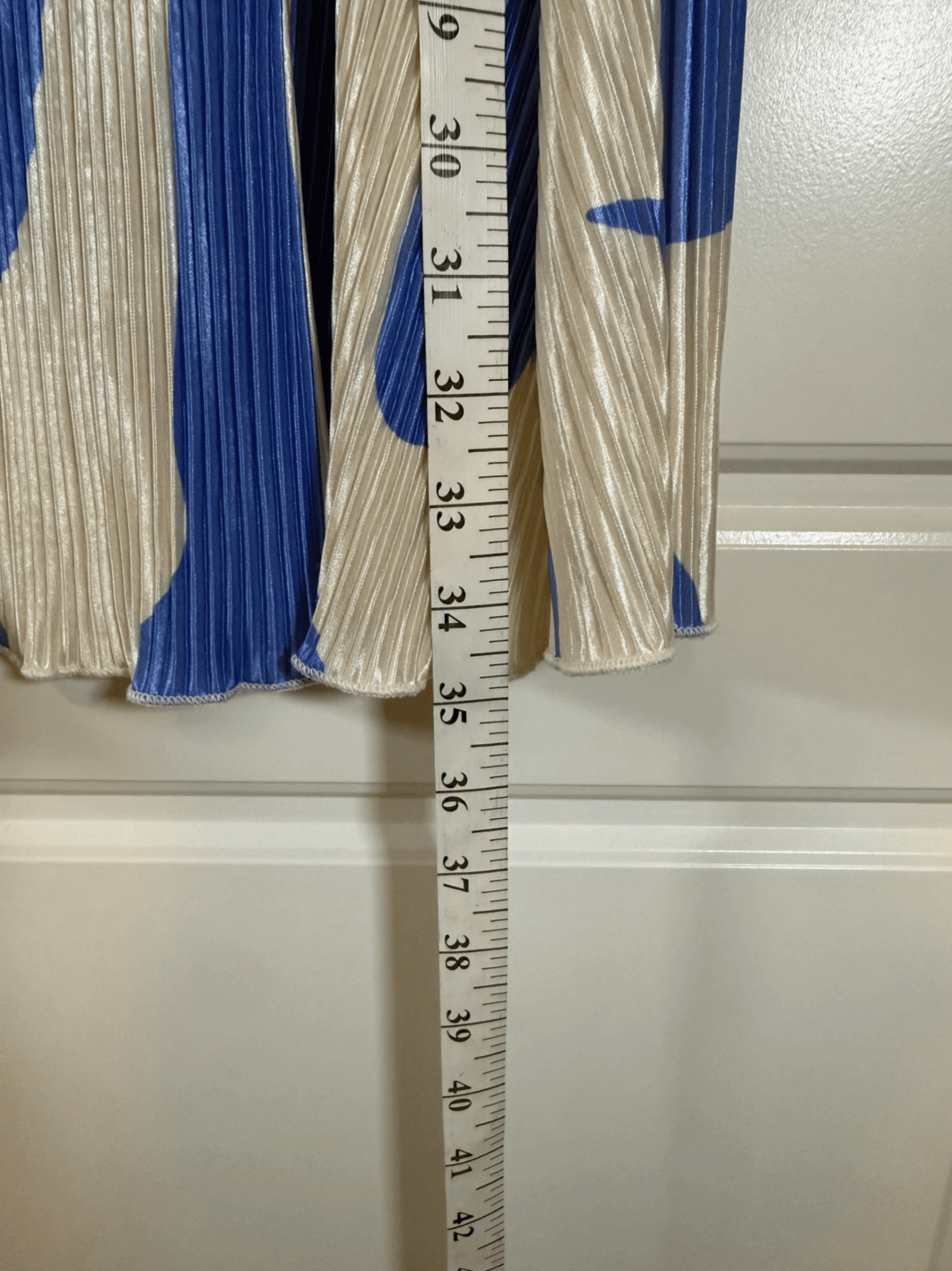 Pleated Maxi Skirt Blue and Cream Abstract Pattern - Thumbnail 3