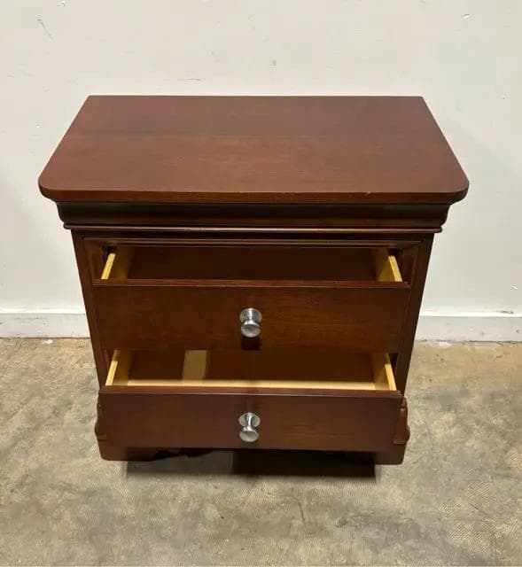 Impressions By Thomasville 2-Drawer Nightstand - Thumbnail 3
