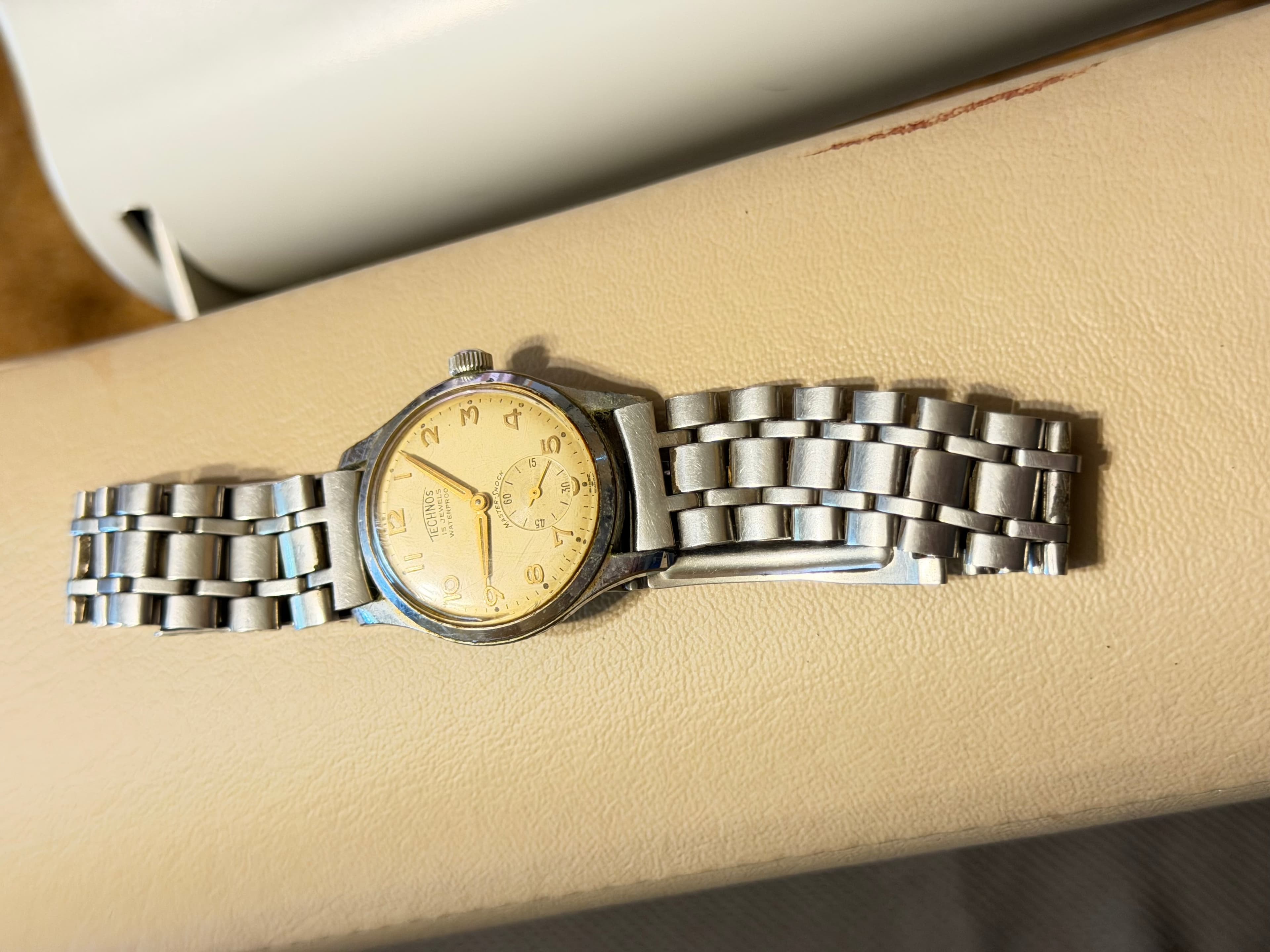 Vintage Technos 15 Jewels Master-Shock Waterproof Swiss Mens Watch Manual Wind - Image 1