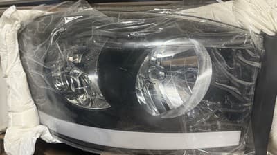 2 Dodge Ram 1500 Headlights 2006,2007,2008