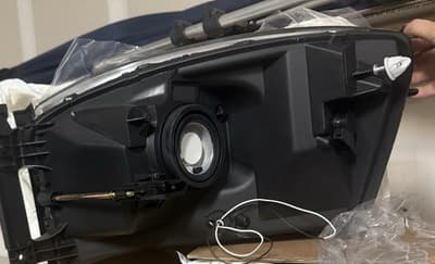 2 Dodge Ram 1500 Headlights 2006,2007,2008 - Thumbnail 2