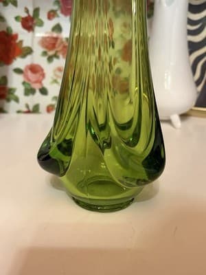 Vintage MCM Viking Drape Swung Glass Vase Avocado Green - Thumbnail 5