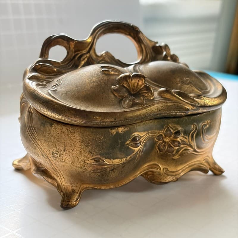Vintage Jennings Brothers Art Nouveau Gold Gilt Jewelry Casket Trinket Box - Image 1