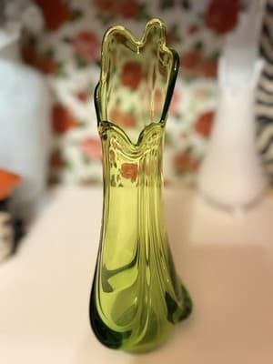 Vintage MCM Viking Drape Swung Glass Vase Avocado Green - Thumbnail 6