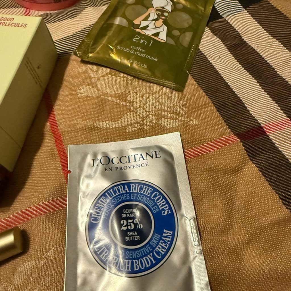 L'OCCITANE Cerave Good Molecules Skincare Bundle - Thumbnail 3