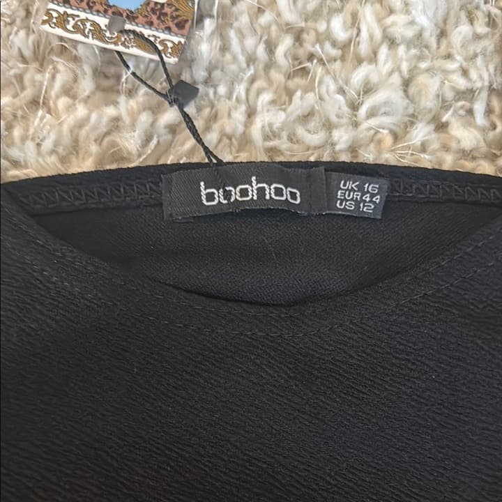 Boohoo Crepe Bralette Top Black NWT 12 - Thumbnail 3