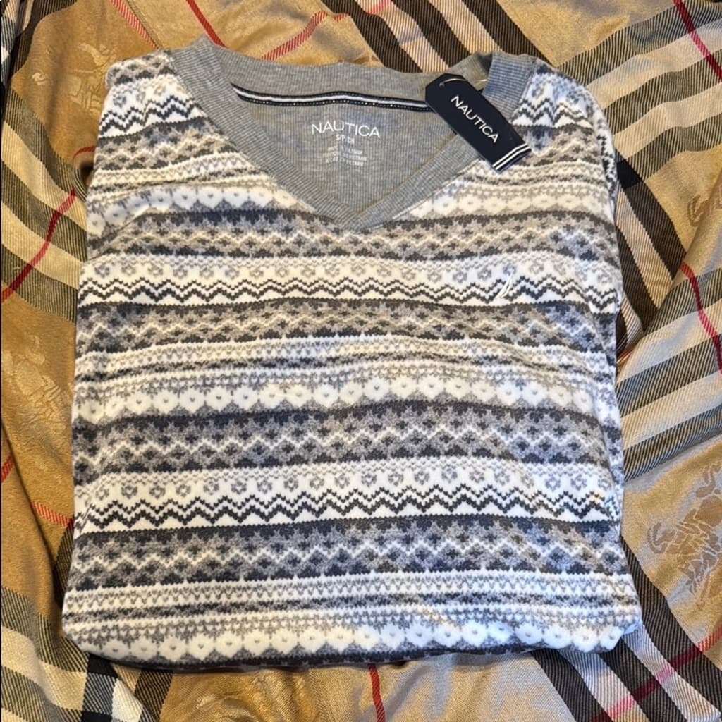 Nautica Gray and White Patterned Sleepshirt S NWT