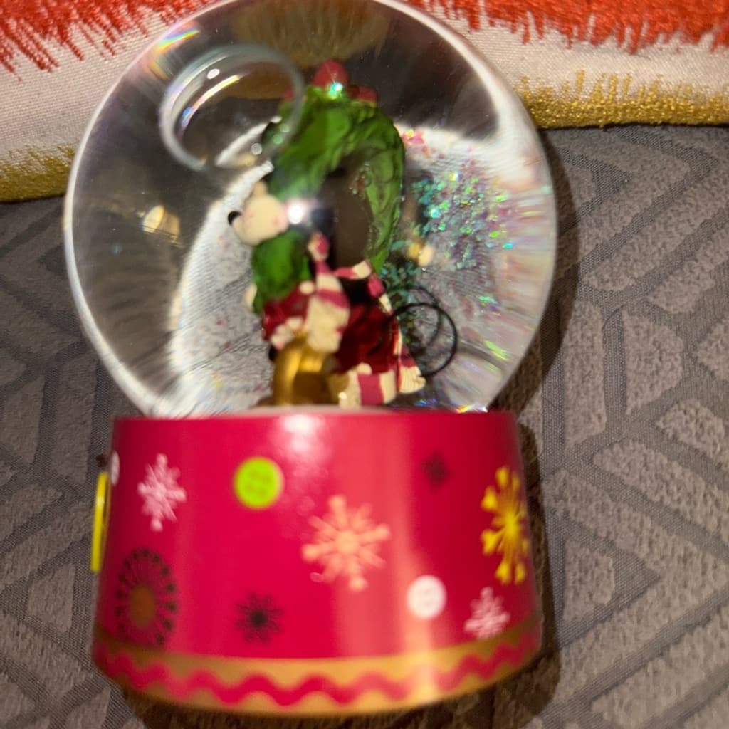 Collectible Disney Christmas Snowglobe Mickey and Minnie - Thumbnail 3