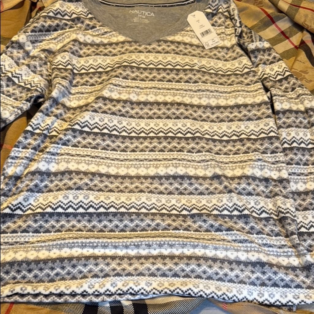 Nautica Gray and White Patterned Sleepshirt S NWT - Thumbnail 5