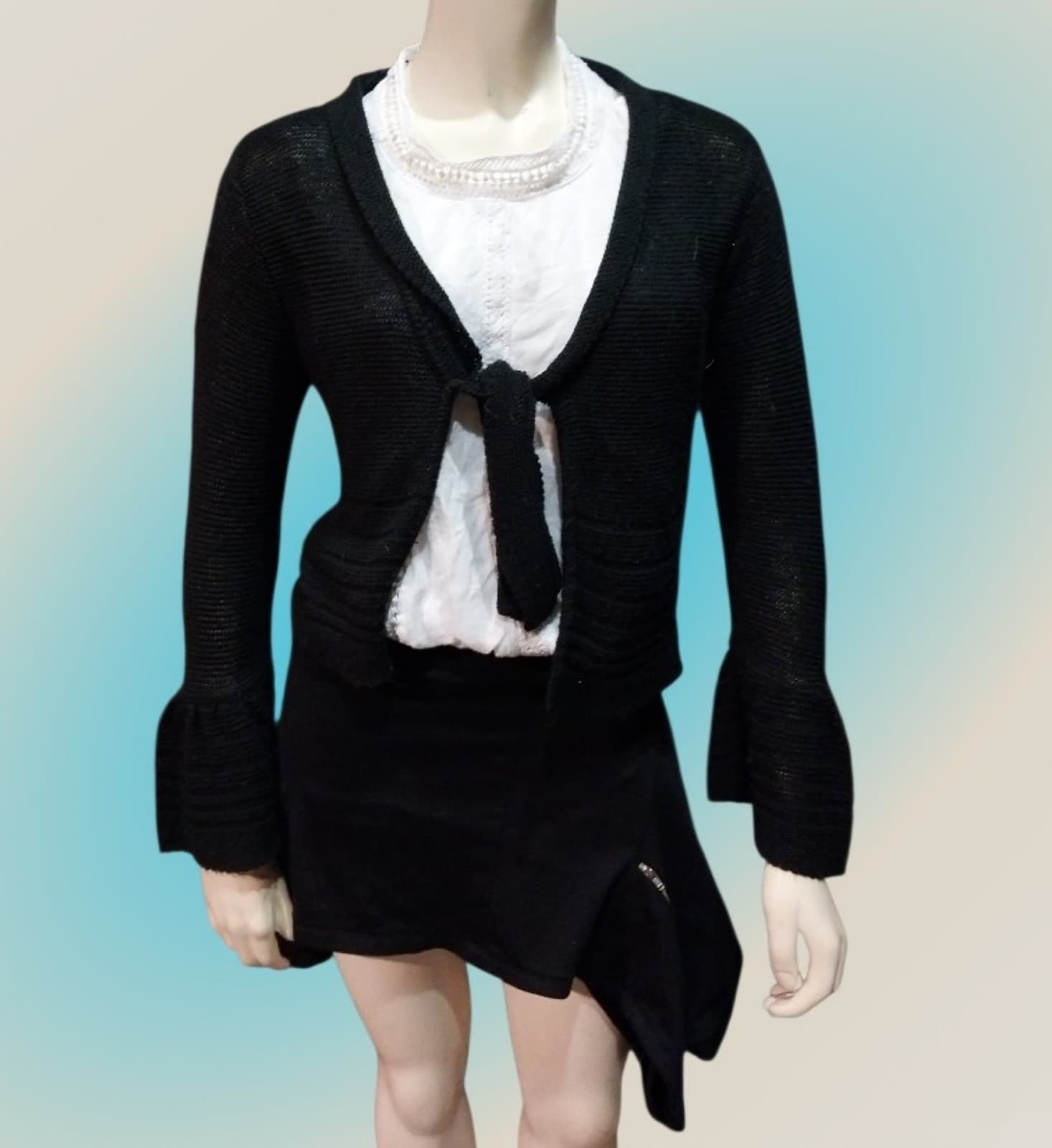 Armand & Alba Women’s Black Sweater Cardigan. Size Small - Image 1
