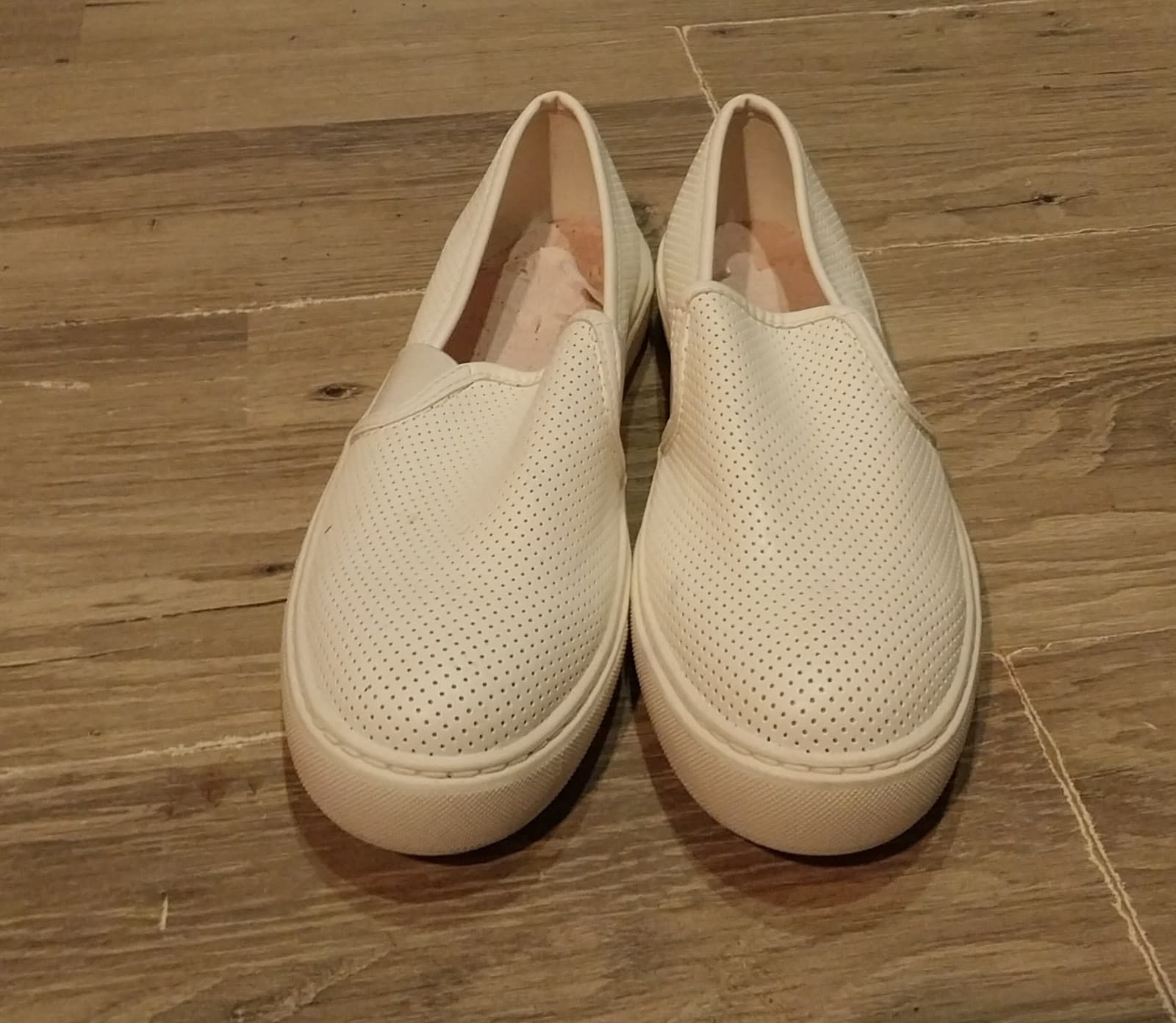 2 Pairs of Women’s Shoes. Size 7 - Thumbnail 3