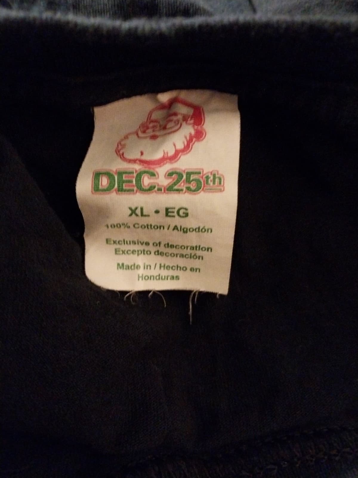 Black "PRRRESENTS!" T-Shirt. Size XL - Thumbnail 3