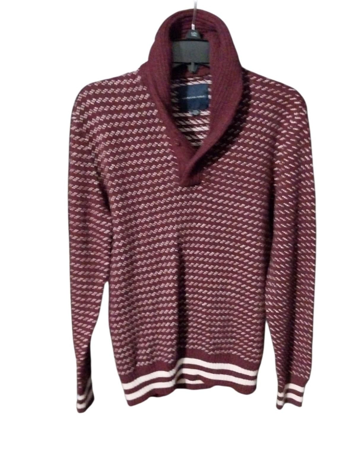 American Eagle outfitters long sleeve sweater burgundy. Size Medium - Image 1