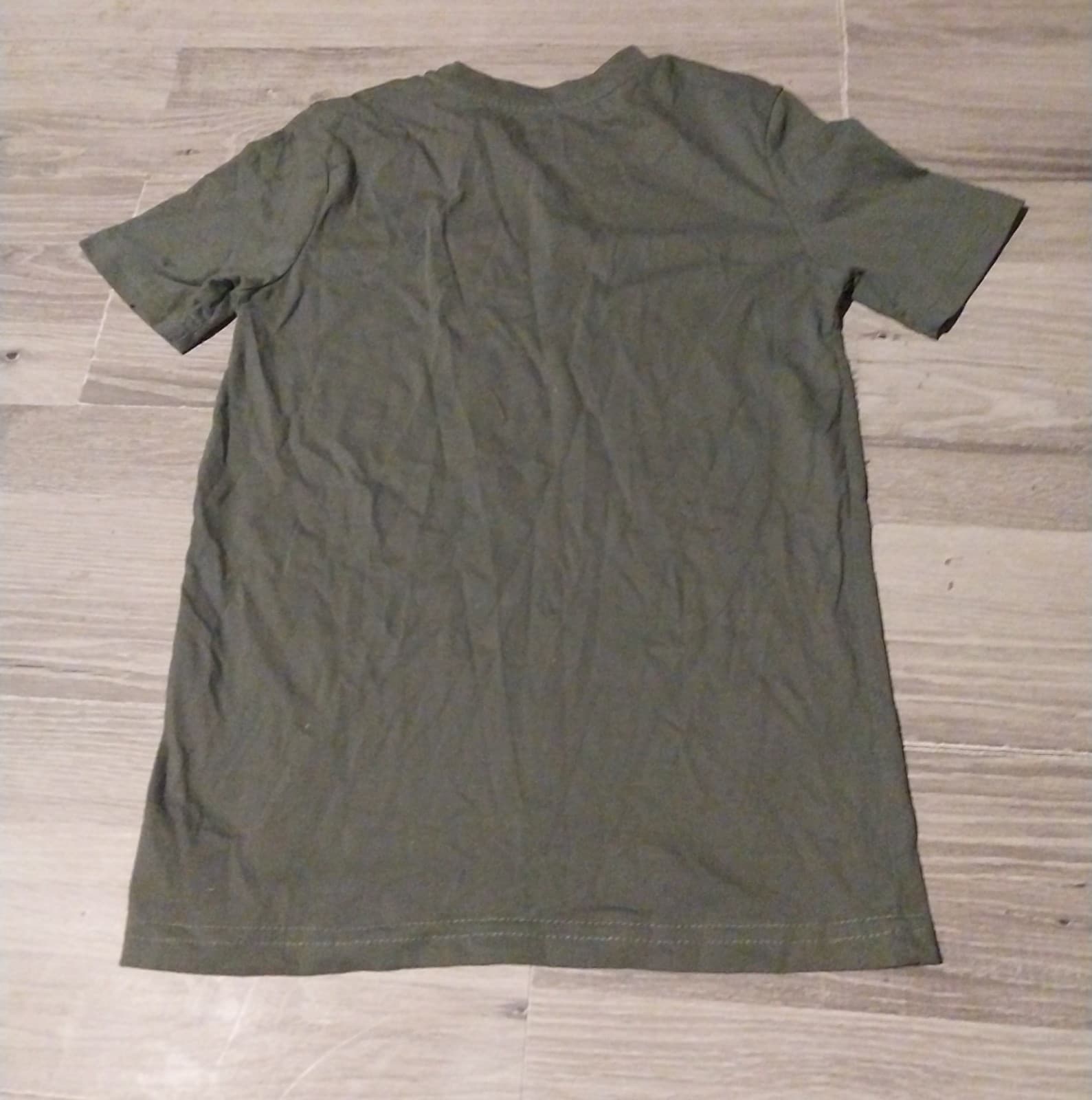 3 Boys Shirts. "Every day is game day," Lee Shirt & a black Sleeveless shirt. - Thumbnail 6