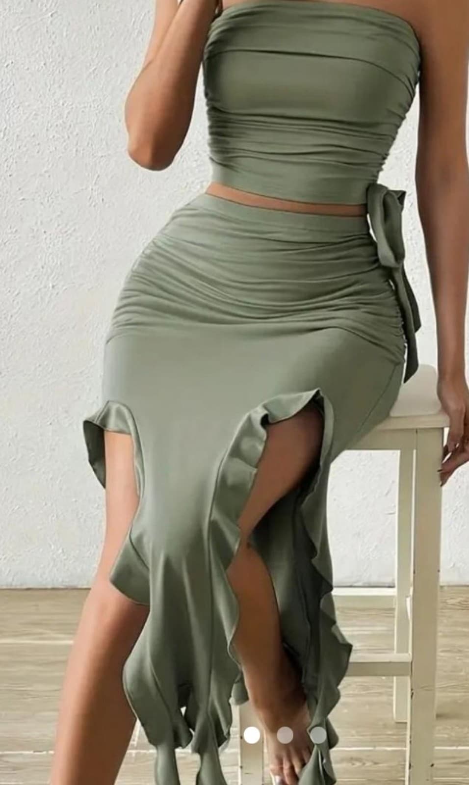 Women's Green and Khaki Skirt. Like New. Size Small - Thumbnail 2