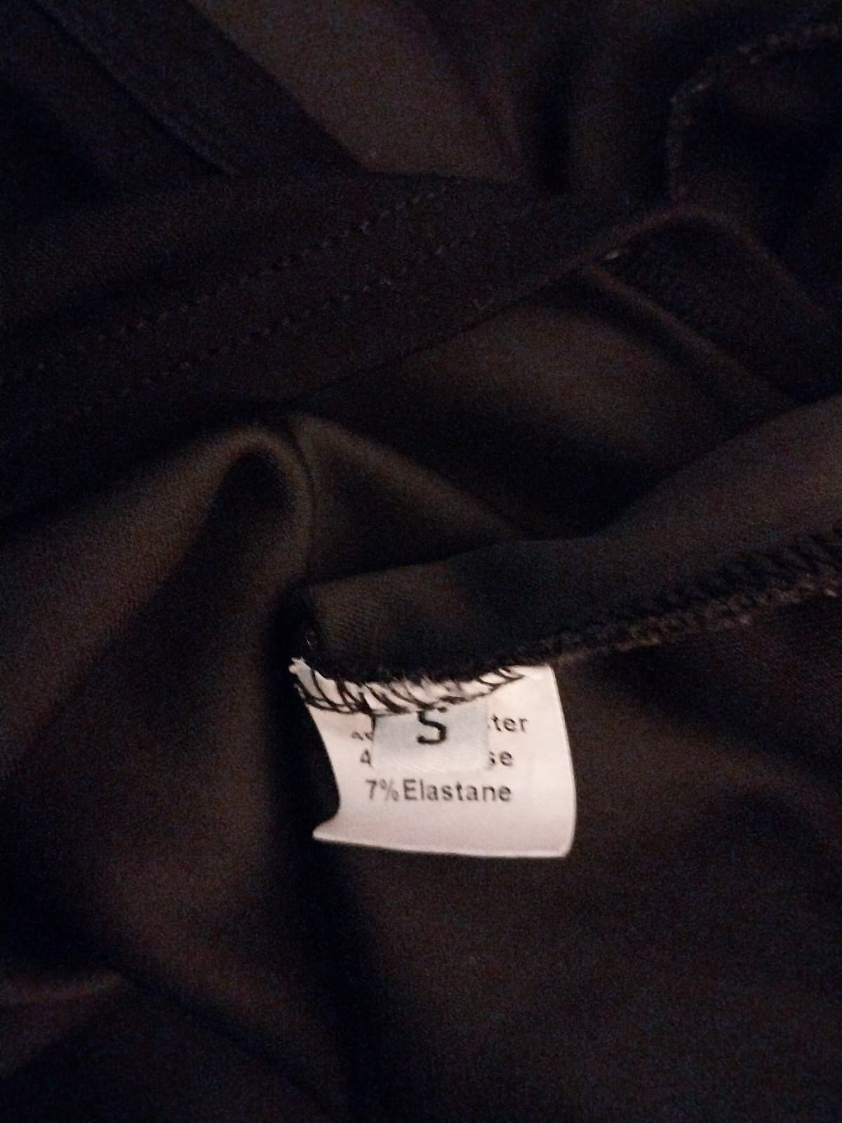 Wide V-Neck Long Sleeve Top. Size Small - Thumbnail 3