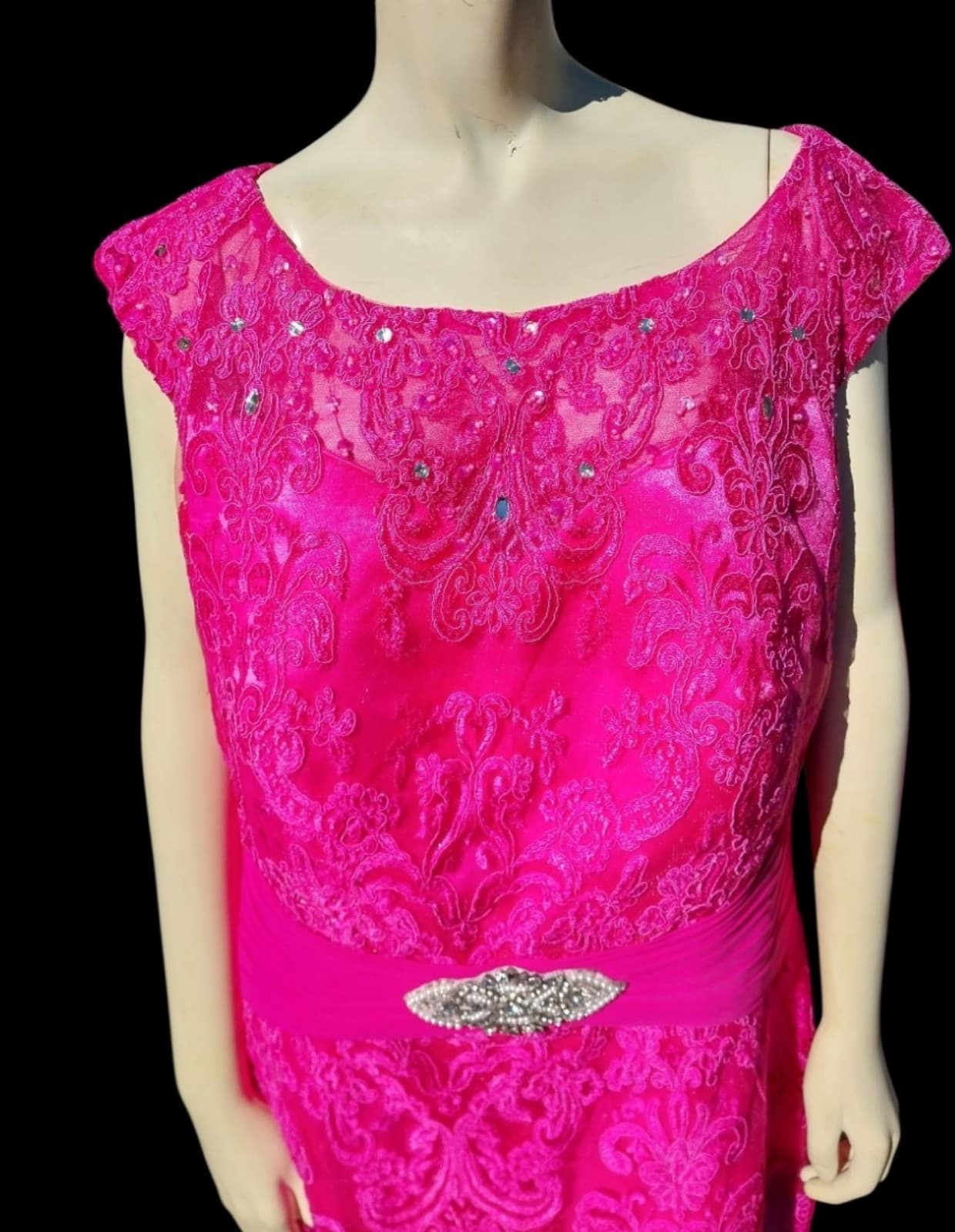 Laeden Pink Dress With Sequins in front at the waist. - Thumbnail 3