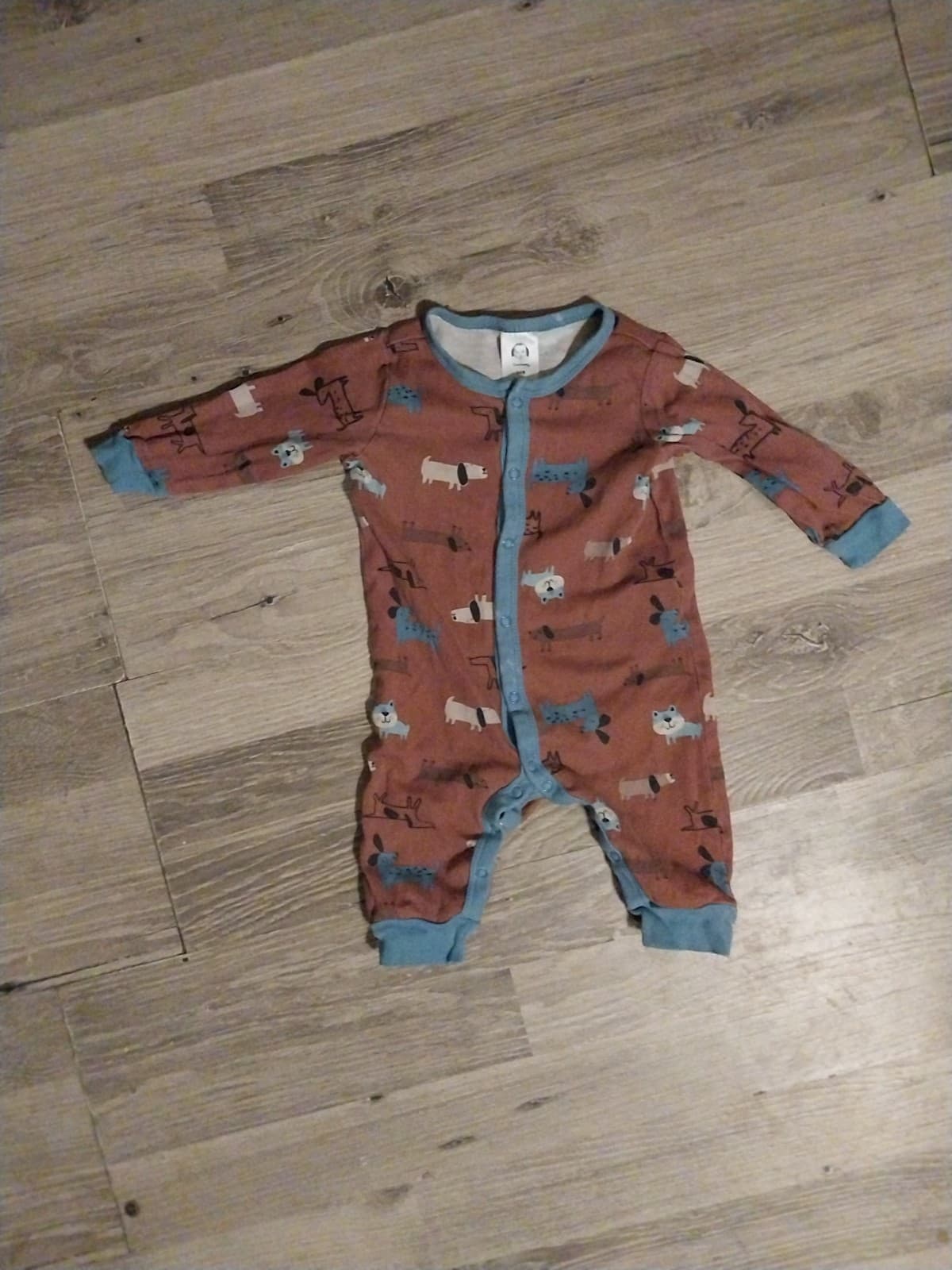Gerber Outfit. Size 3-6 Months - Image 1