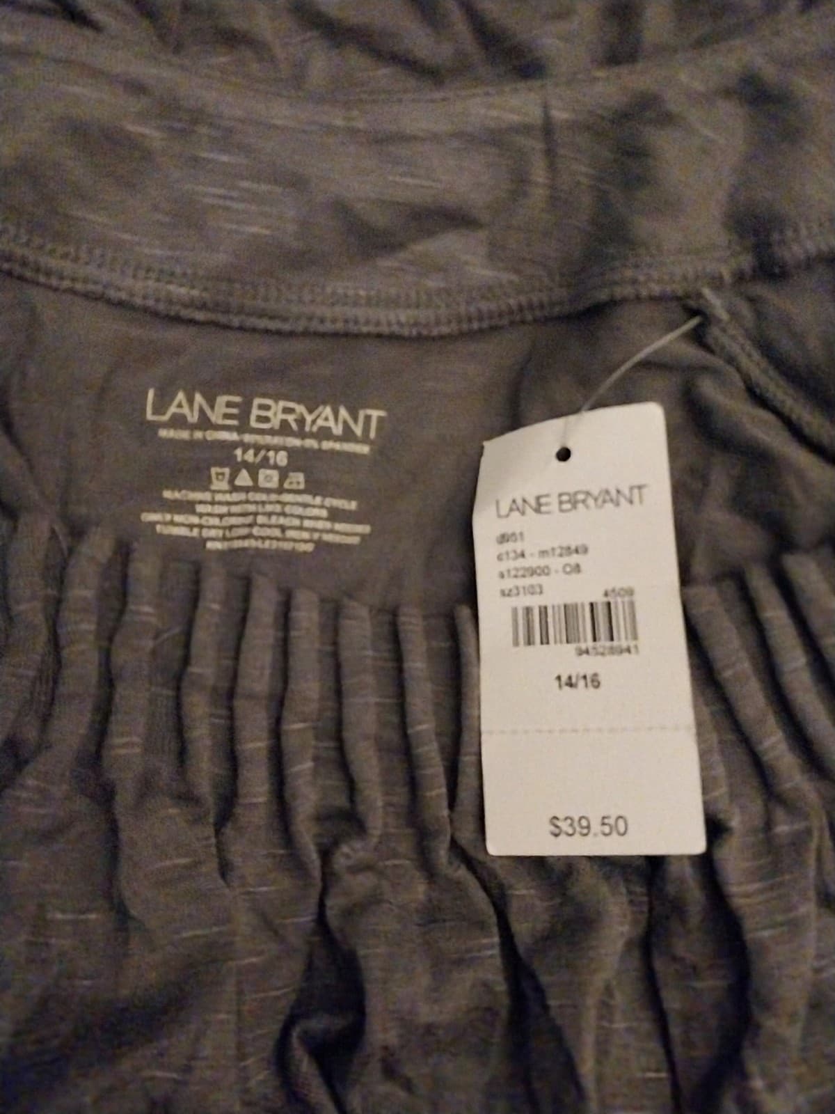 Lane Bryant Top. Size 14/16 - Thumbnail 3