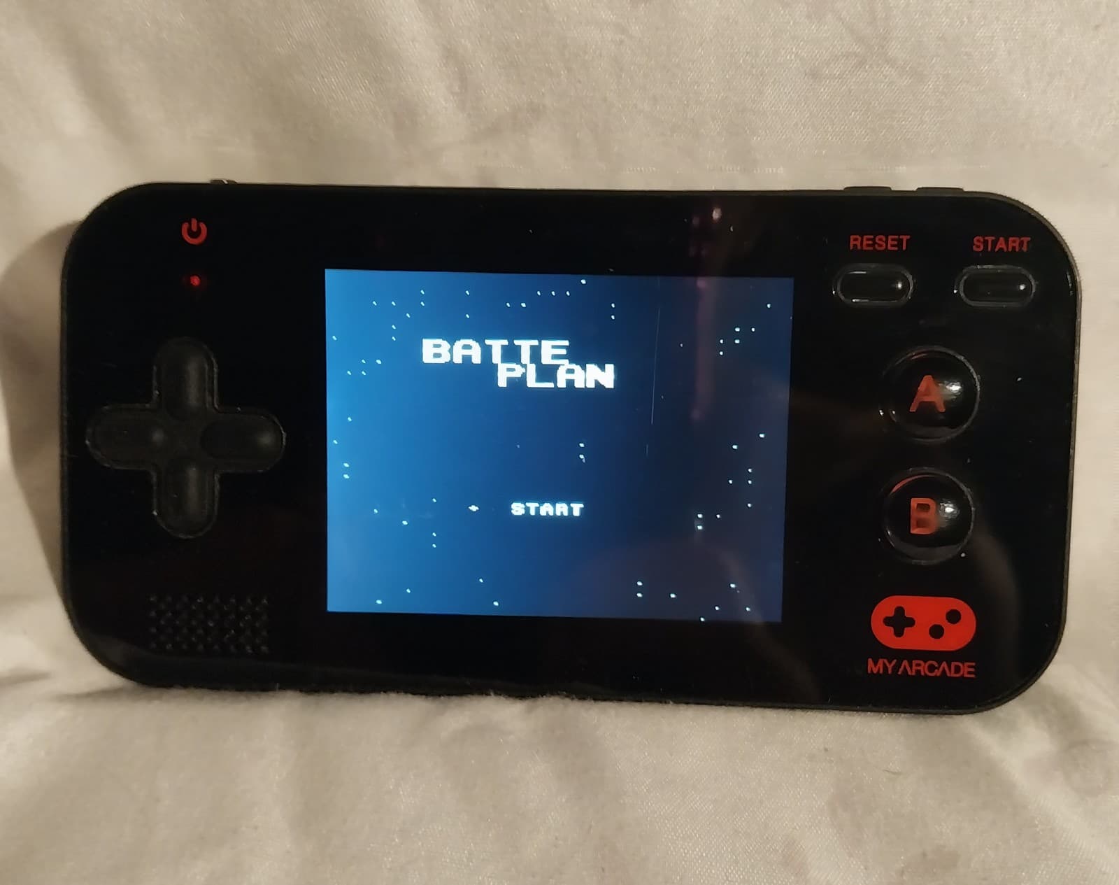 GAMER V PORTABLE +° MY ARCADE. Great condition. Everything works great. - Thumbnail 2