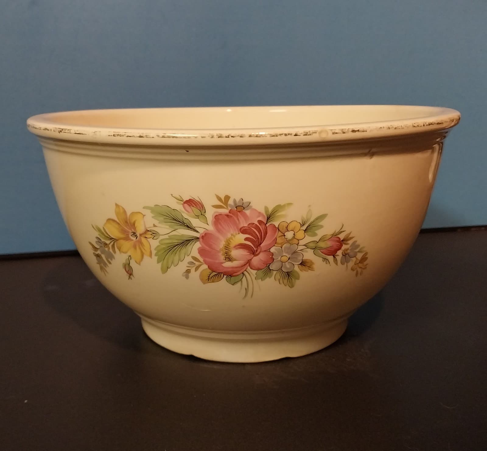 8.5” Ceramic Kitchen Kraft Mixing Bowl by Homer Laughlin - Floral Pattern - Image 1