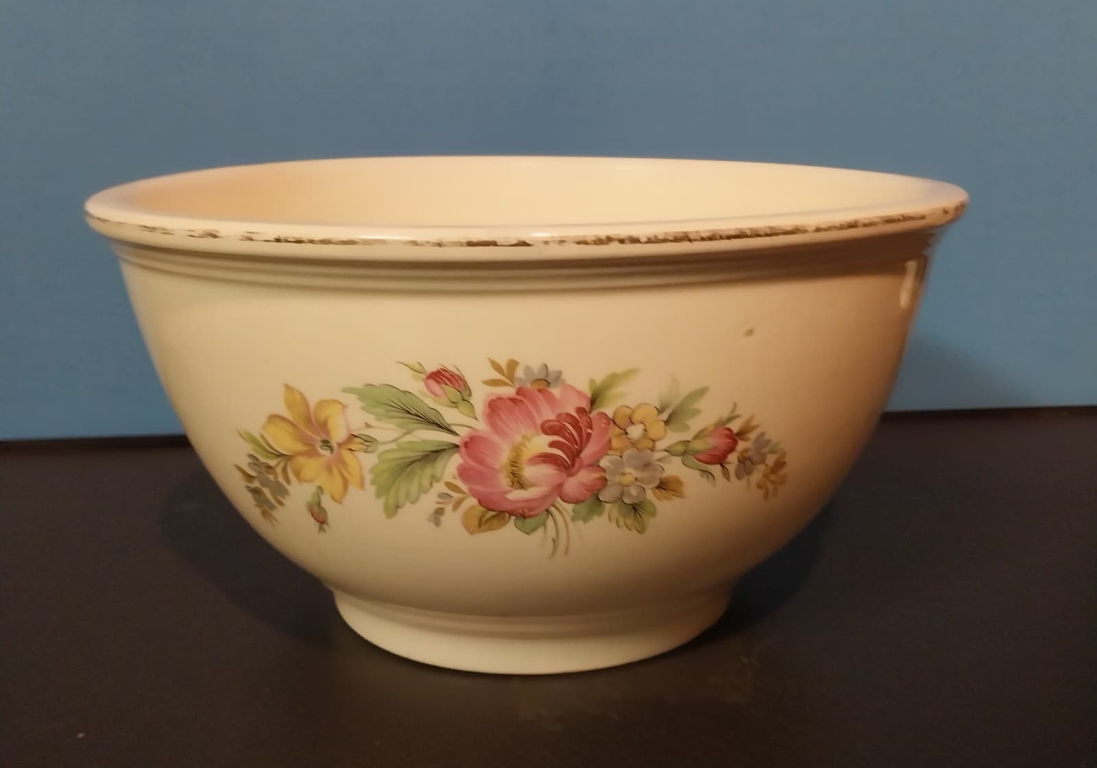 8.5” Ceramic Kitchen Kraft Mixing Bowl by Homer Laughlin - Floral Pattern - Thumbnail 3