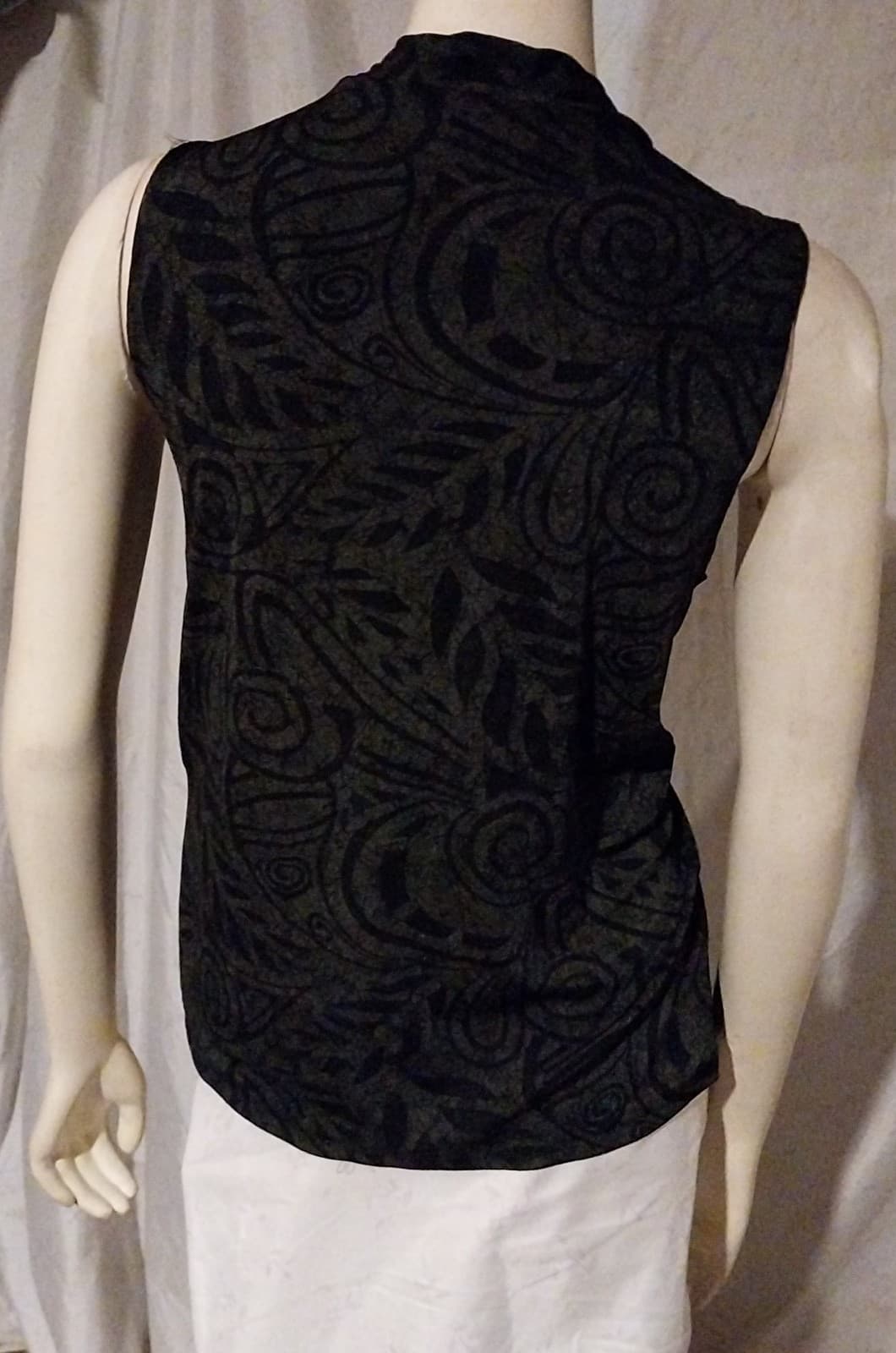 Kathy Ireland Essentials Tank Top - Thumbnail 3