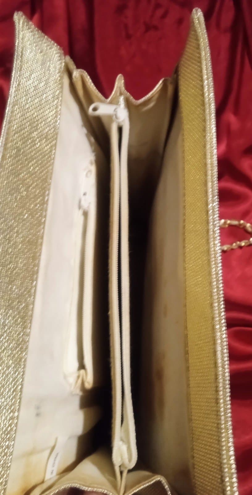 Gold Gator medium hand bag Vintage, Cute, Chic, Retro, 80s. - Thumbnail 4